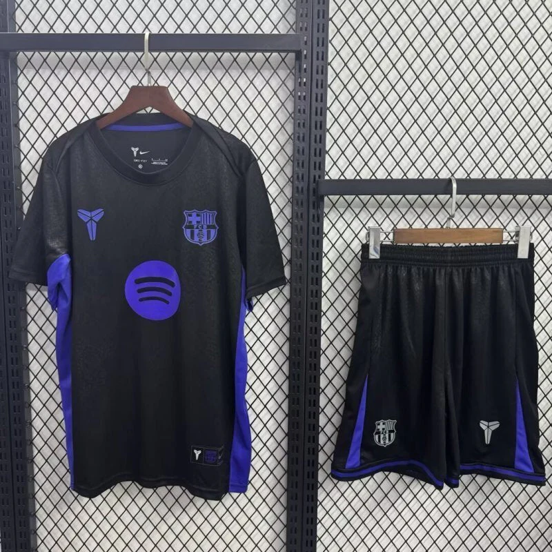 25/26 Ensemble Enfant  Barcelone Black Special