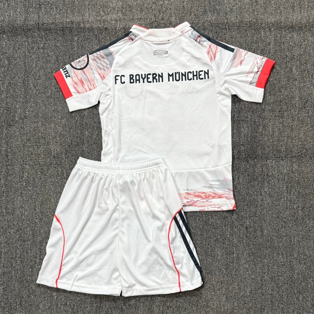 25/26 Ensemble Enfant  Bayern Munich Extérieur - Image 2