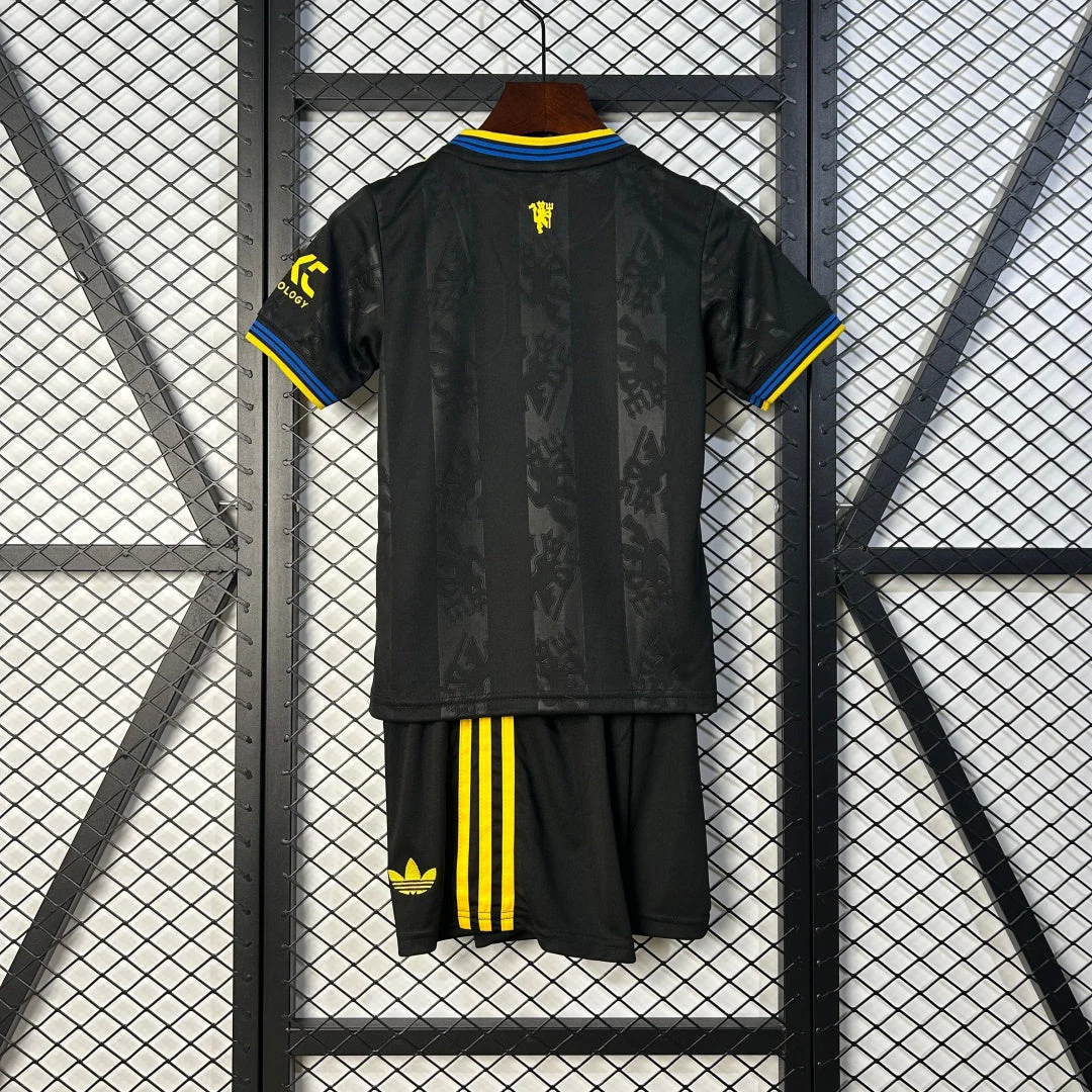 25/26 Ensemble Enfant   Manchester United  Third - Image 2