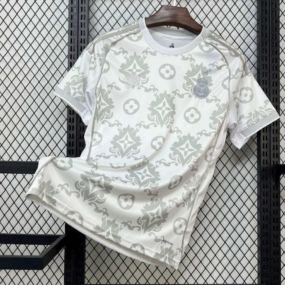 Maillot 25/26 Real Madrid Spécial LV